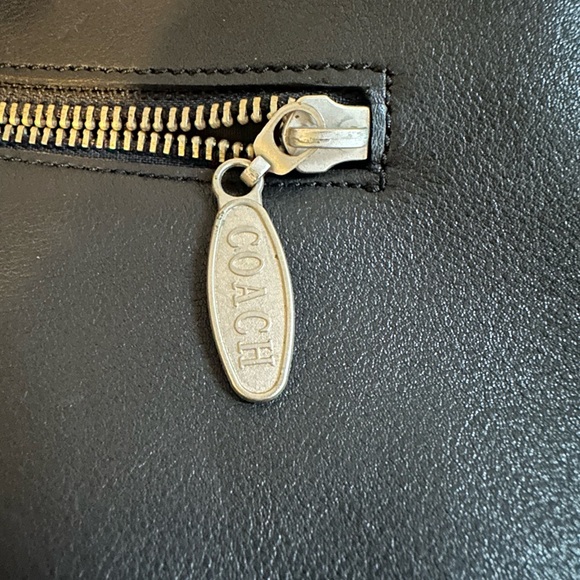 Coach Daypack Black Leather Backpack Magnetic Buckle Beautiful - Picture 3 of 16